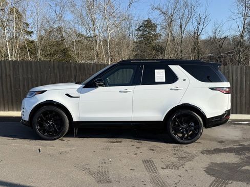 Certified 2025 Land Rover Discovery Dynamic SE image 2