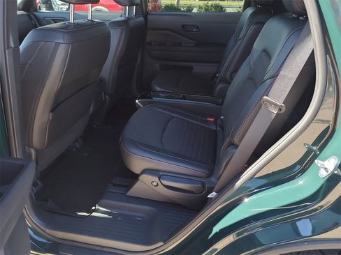 Certified 2024 Nissan Pathfinder Rock Creek image 9