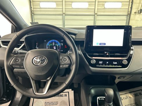 Certified 2026 Toyota Corolla SE FWD image 8
