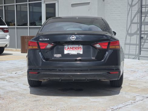 Used 2021 Nissan Altima 2.5 S w/ Driver Assist Package FWD image 7