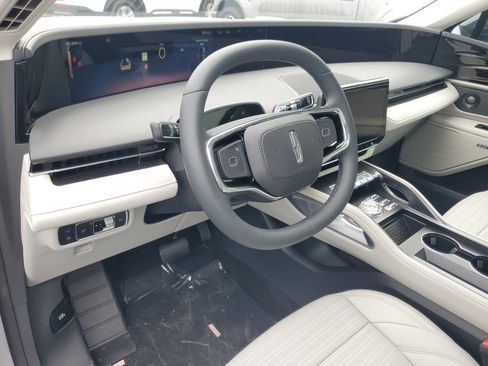 New 2026 Lincoln Nautilus Reserve w/ Jet Appearance Package AWD/4WD image 13