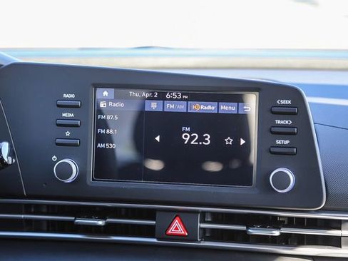 New 2026 Hyundai Elantra SE FWD image 17