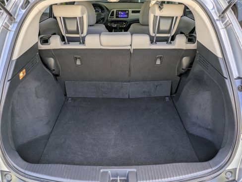 Used 2017 Honda HR-V EX image 19