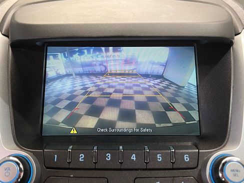 Used 2017 Chevrolet Equinox LS image 23