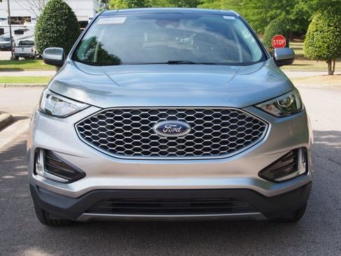 Certified 2024 Ford Edge SEL w/ Convenience Package AWD/4WD image 2