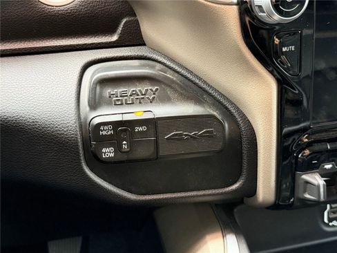 Used 2022 RAM 2500 Laramie AWD/4WD image 22