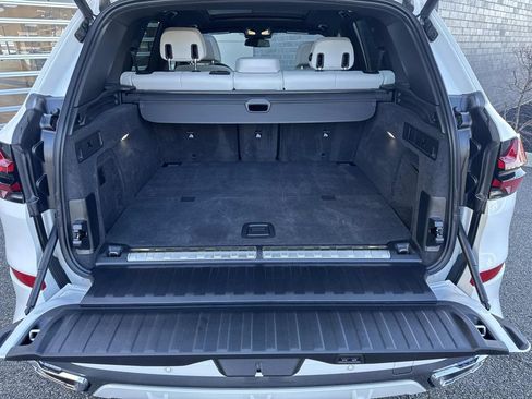 Used 2025 BMW X5 xDrive50e w/ M Sport Package image 6