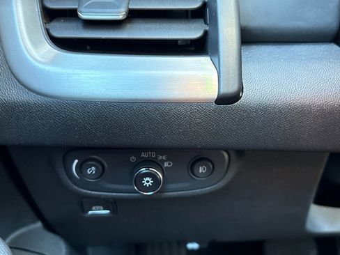 Used 2020 GMC Terrain SLT image 20