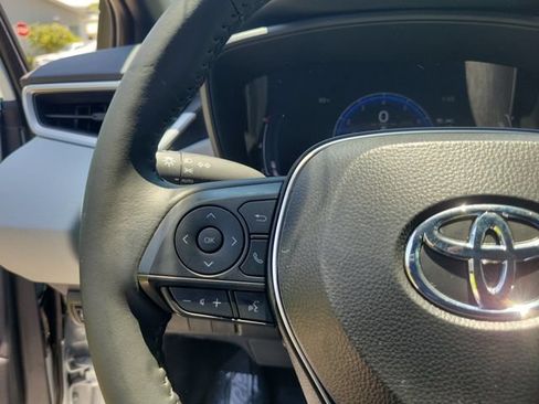 Used 2026 Toyota Corolla SE FWD image 15