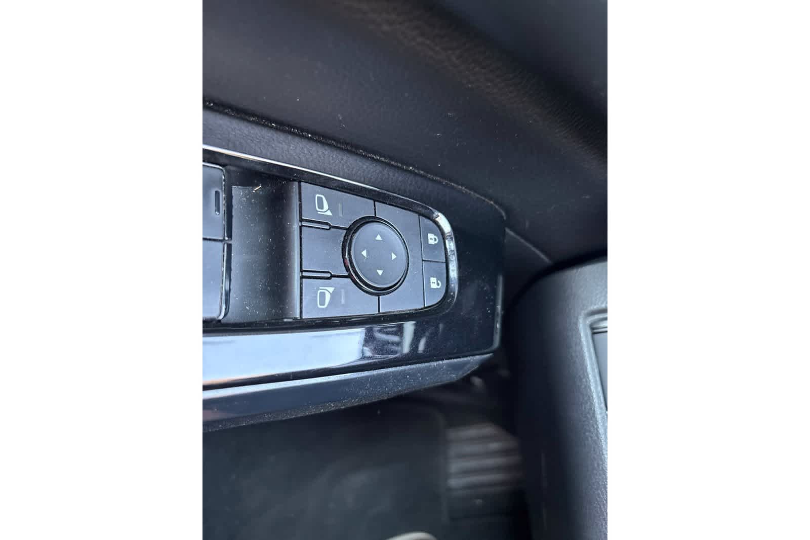 Certified 2022 Nissan Pathfinder SV FWD image 20