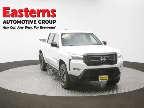 Used 2023 Nissan Frontier SV w/ Midnight Edition Package AWD/4WD image 47