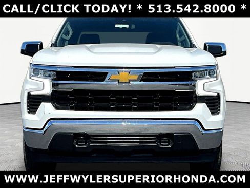 Used 2024 Chevrolet Silverado 1500 LT AWD/4WD image 2