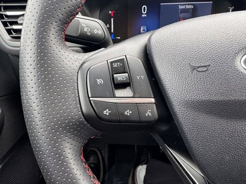 Used 2024 Ford Escape ST-Line image 17