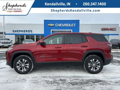 Used 2026 Chevrolet Equinox LT w/ Convenience Package II image 1