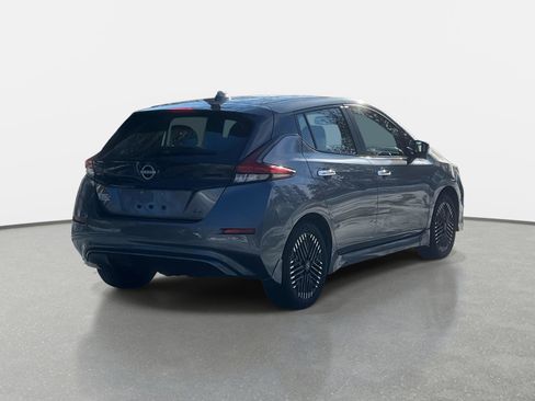 Certified 2024 Nissan Leaf SV Plus image 5