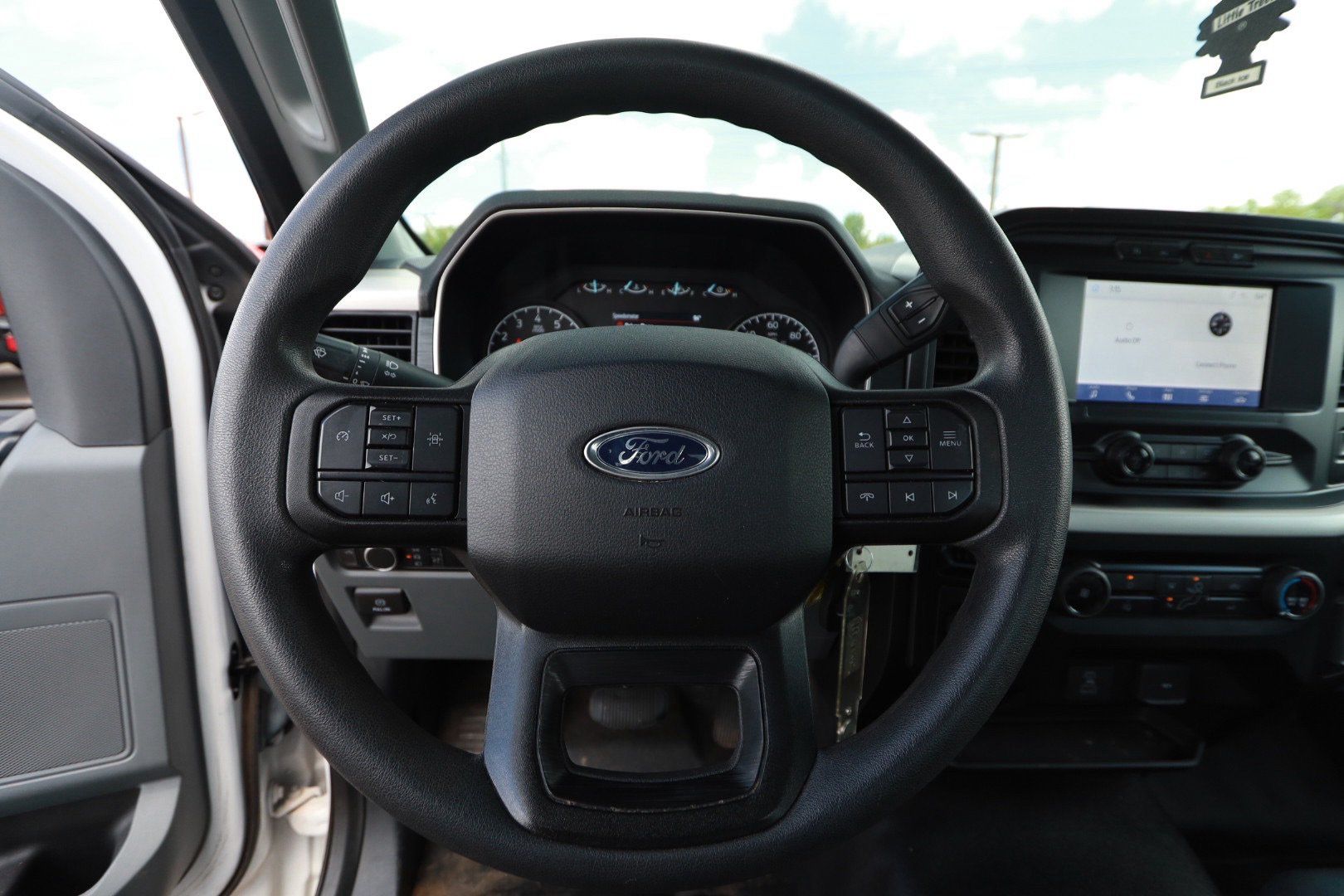 Used 2021 Ford F150 XL w/ Equipment Group 101A High RWD image 6