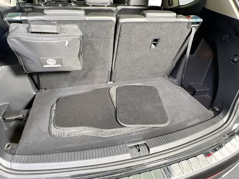 Used 2023 Volkswagen Atlas SE image 24