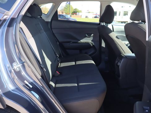 Used 2025 Hyundai Kona SEL image 11