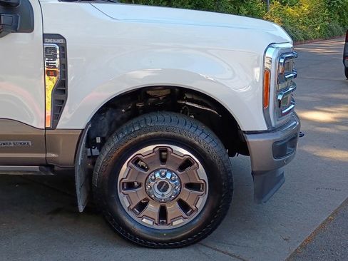Used 2023 Ford F350 King Ranch AWD/4WD image 2
