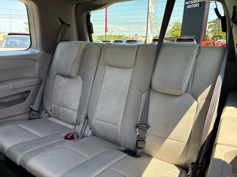 Used 2015 Honda Pilot LX image 16