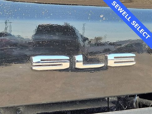 New 2026 GMC Sierra 1500 SLE w/ Preferred Package image 9