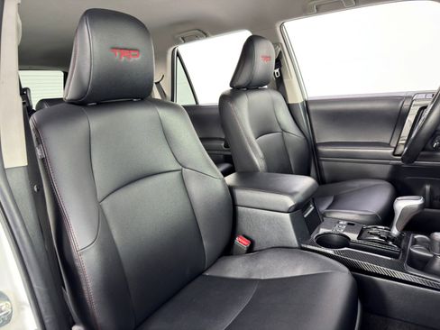 Used 2022 Toyota 4Runner TRD Off-Road Premium image 35