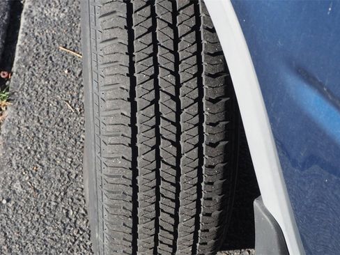 Used 1998 Honda CR-V LX image 10