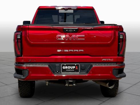 Used 2024 GMC Sierra 2500 AT4 w/ AT4 Premium Plus Package AWD/4WD image 5