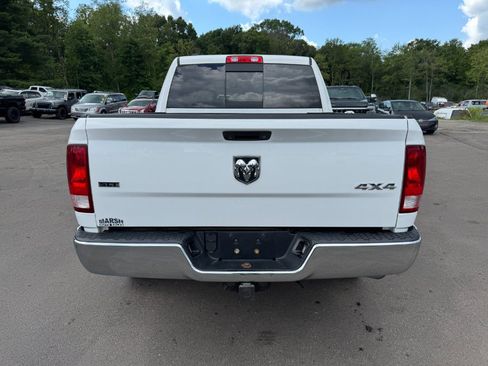 Used 2016 RAM 1500 Classic SLT w/ Luxury Group AWD/4WD image 4