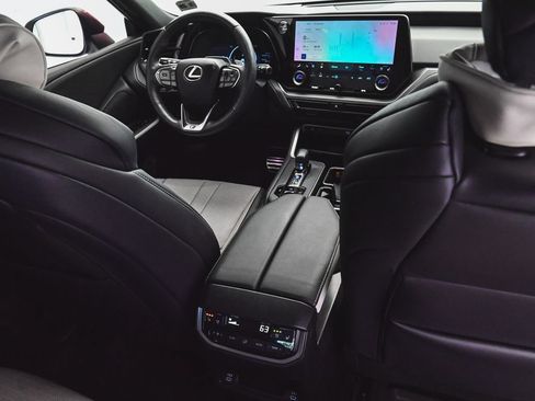 Used 2024 Lexus TX 500h AWD w/ Technology Package image 35
