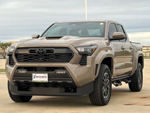 Used 2026 Toyota Tacoma TRD Sport RWD image 3