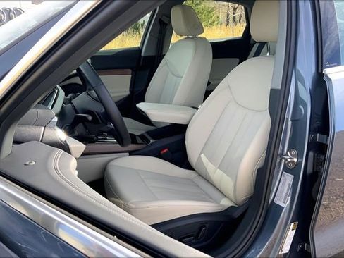 Used 2025 Audi A5 2.0T Premium Plus w/ Premium Plus image 17