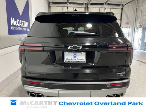 Used 2025 Chevrolet Traverse Z71 w/ Enhanced Driving Package AWD/4WD image 5
