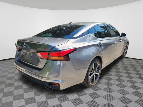Used 2024 Nissan Altima 2.5 SR FWD image 4