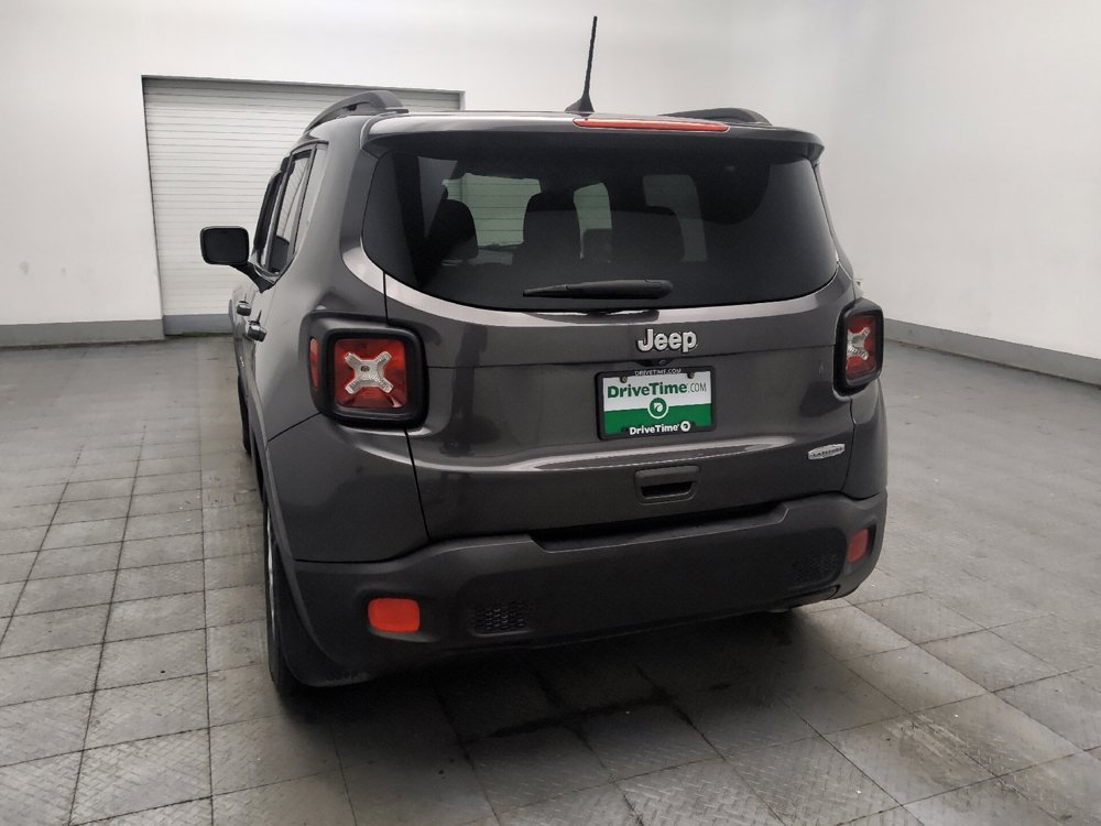 Used 2018 Jeep Renegade Latitude w/ Popular Equipment Group FWD image 6