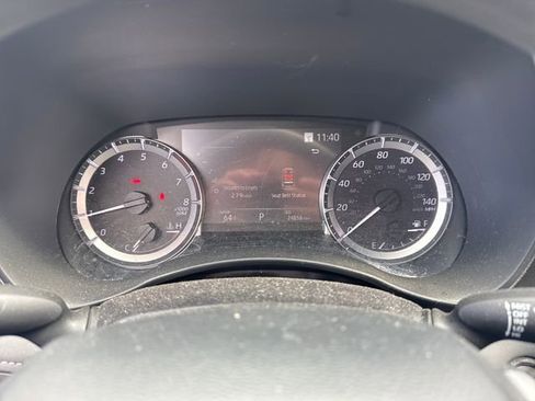 Used 2023 Toyota Highlander L FWD image 19