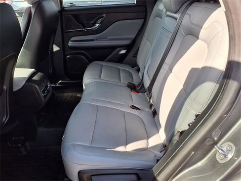 Certified 2022 Lincoln Corsair FWD w/ Equipment Group 101A image 8