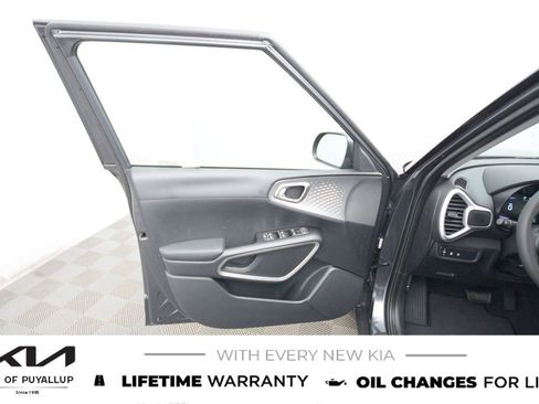 New 2025 Kia Soul LX image 9