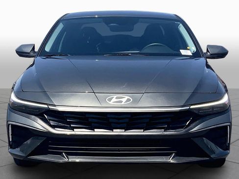 Used 2024 Hyundai Elantra SEL FWD image 4