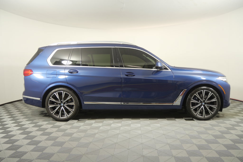 Used 2022 BMW X7 xDrive40i w/ Premium Package AWD/4WD image 3