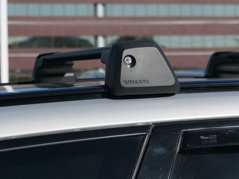 Used 2024 Volvo XC60 T8 Polestar image 11