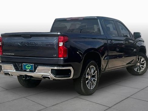 Used 2022 Chevrolet Silverado 1500 LT w/ Z71 Off-Road Package AWD/4WD image 13