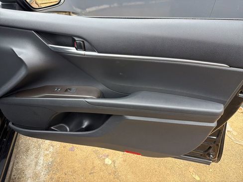 Used 2024 Toyota Camry SE w/ Convenience Package image 24