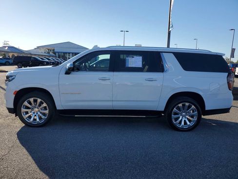 Certified 2024 Chevrolet Suburban Premier image 2