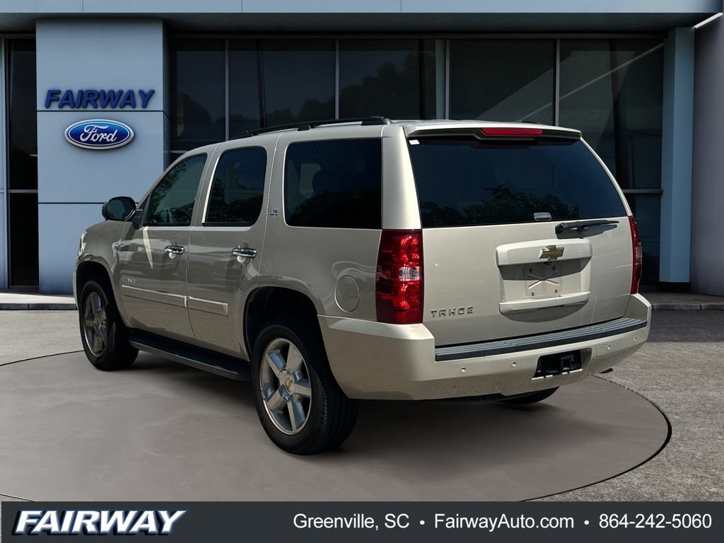 Used 2007 Chevrolet Tahoe LTZ w/ LTZ Preferred Equipment Group RWD image 4
