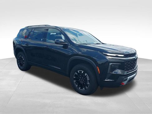 New 2026 Chevrolet Traverse Z71 w/ Enhanced Driving Package AWD/4WD image 7