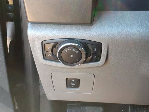 Used 2016 Ford F150 XLT w/ Equipment Group 301A Mid image 12