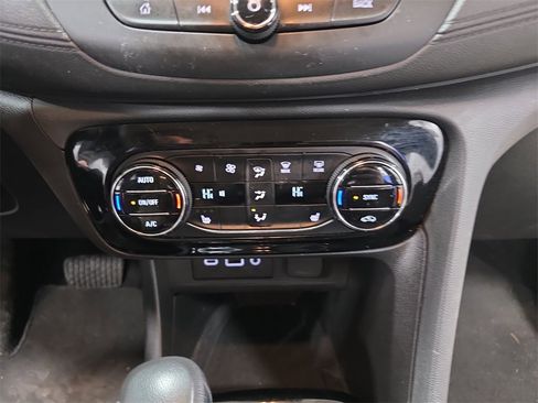 Used 2022 Buick Encore GX Select w/ Sport Touring Package image 20