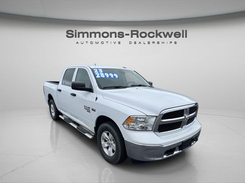 Used 2023 RAM 1500 Classic SLT w/ Protection Group AWD/4WD image 7