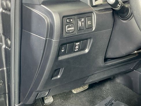 Used 2020 Toyota 4Runner SR5 Premium image 10